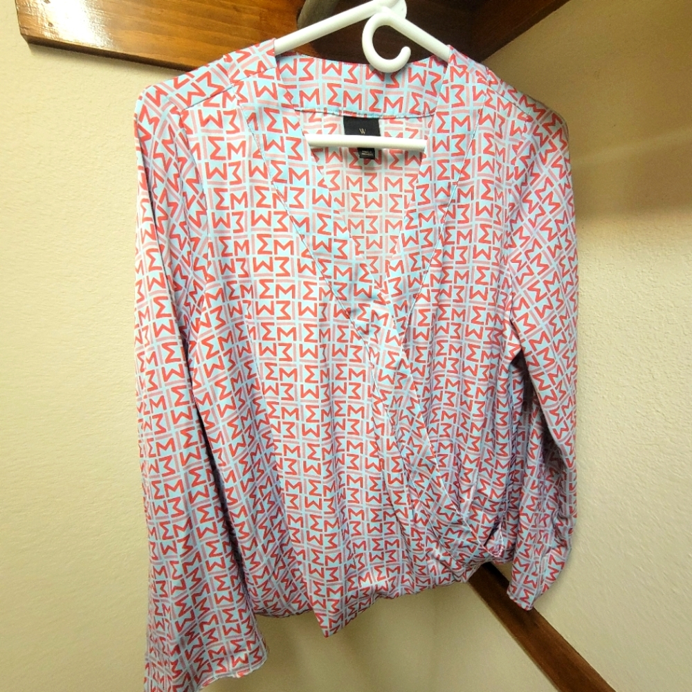 Worthington medium pale blue coral print blouse